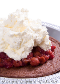 create the layers of the black forest cake