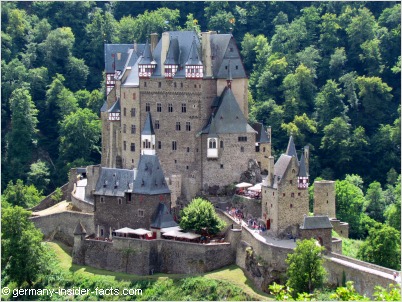 Eltz Castle Facts Explore Medieval Burg Eltz