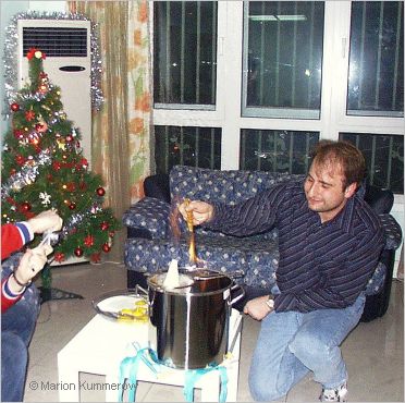 making feuerzangenbowle at christmas