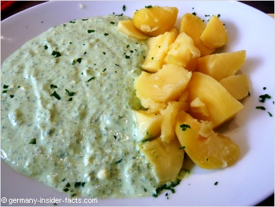 green sauce is a traditional easter dish