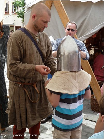 Lamboyfest Hanau knights helmet