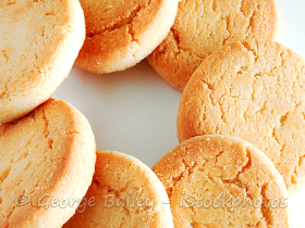 Go and enjoy the Butterplätzchen recipe