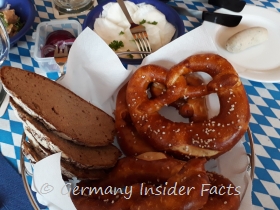 Click and go to my Oktoberfest pages