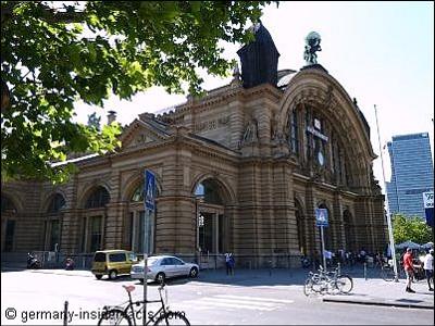 Frankfurt train station
